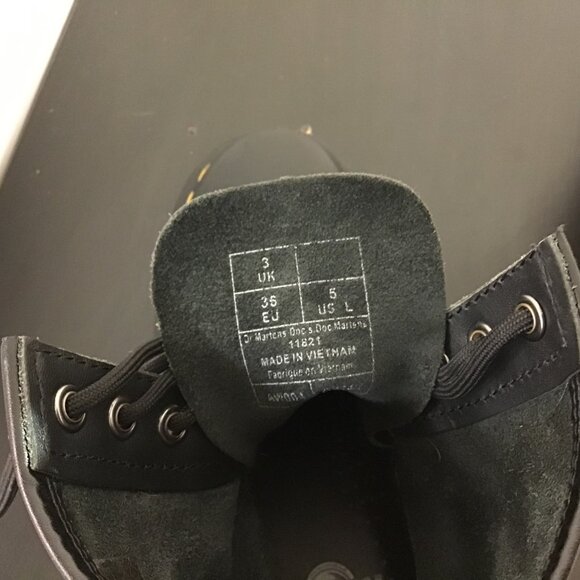 Doc Dr Martens 11821 Black Leather 8 Eye Lace Up Combat Boot Women Size 5 - Picture 11 of 11